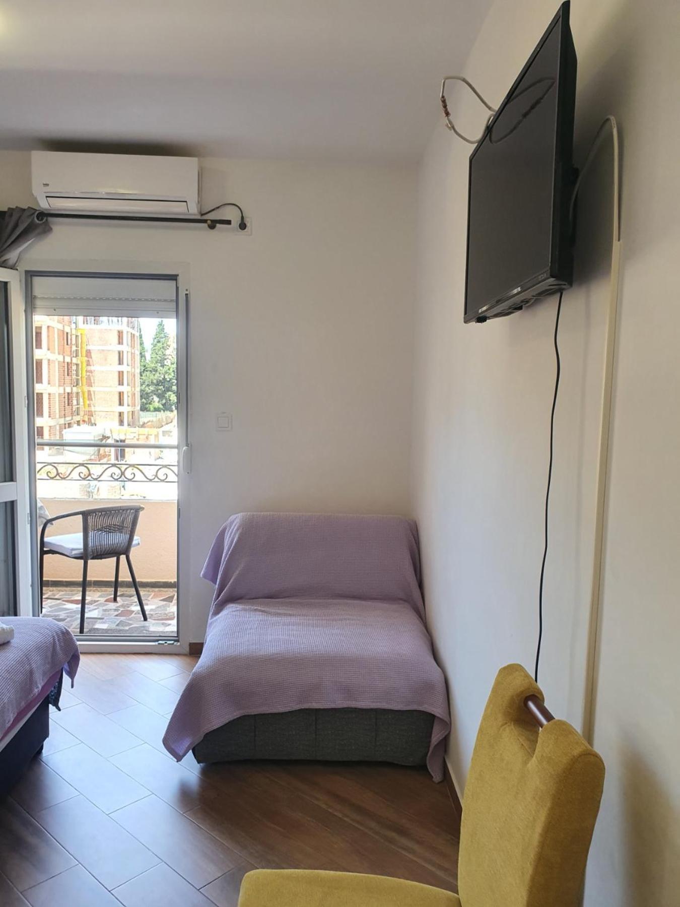 Apartments Luna Бар Екстериор снимка